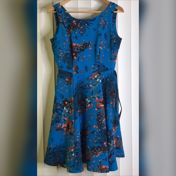 Eva. Mendes dress - Picture 4 of 4